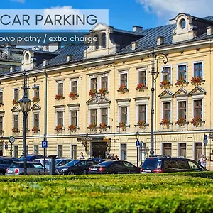 Pollera 3*, Krakkó Lengyelország